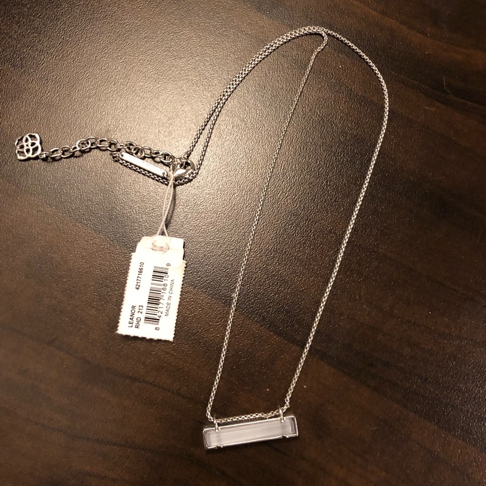 Kendra Scott bar necklace white/clear